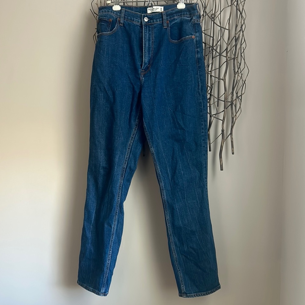 Abercrombie curve love